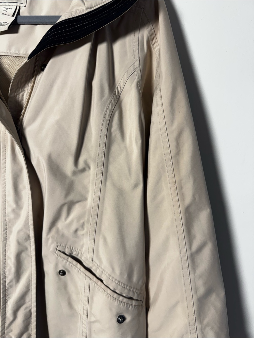 LL BEAN Neutral Tan Heavyweight Rain Coat Zip Up with Removable Hood - Picture 6 of 8